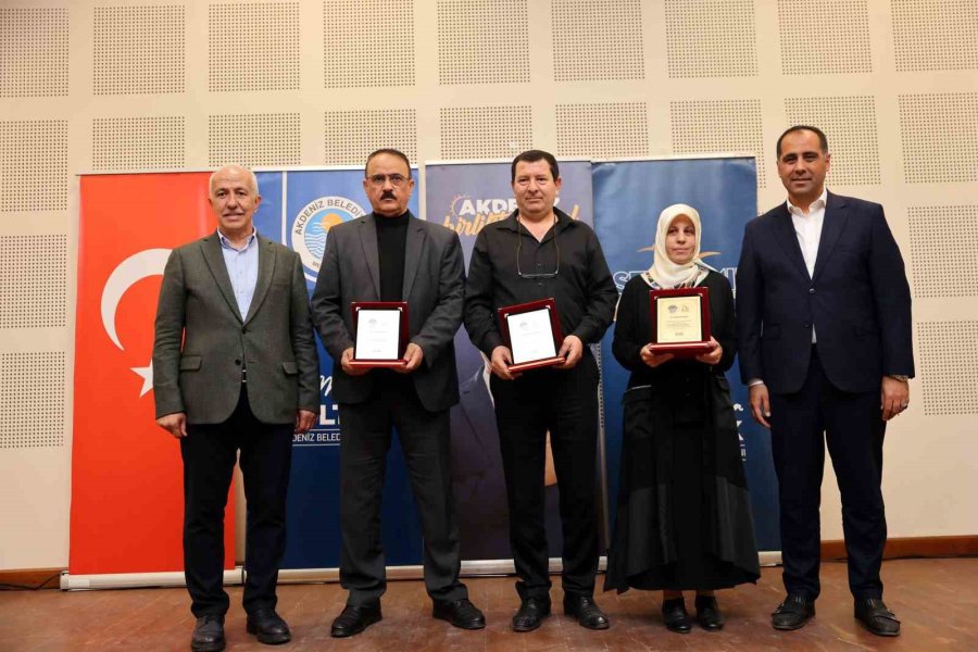 Mersin’de 90 Eserlik ’geleneksel Türk İslam Sanatı Eserleri Sergisi’ Sanatseverlerin Beğenisine Sunuldu