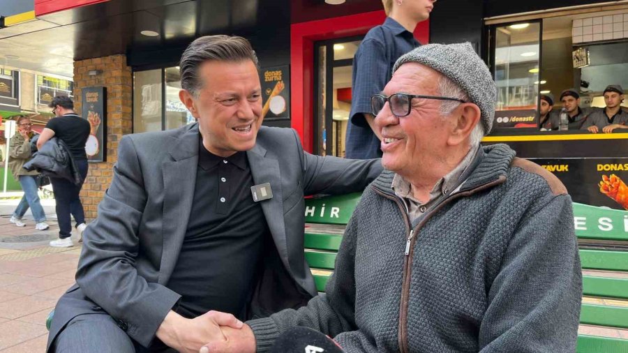 Hatipoğlu, Sosyal Medyada Linç Edilen O Amcanın Elini Öptü