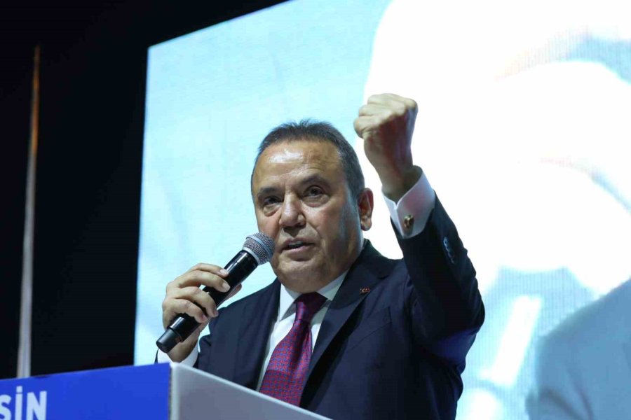 Başkan Böcek: "en Fazla Maaşı Ödemenin Gururunu Yaşıyorum"