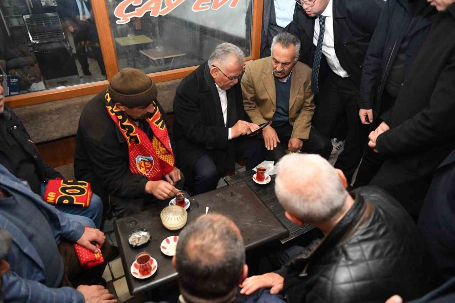 Büyükkılıç’tan Teravih Sonrası Esnaf Ve Vatandaş Buluşması