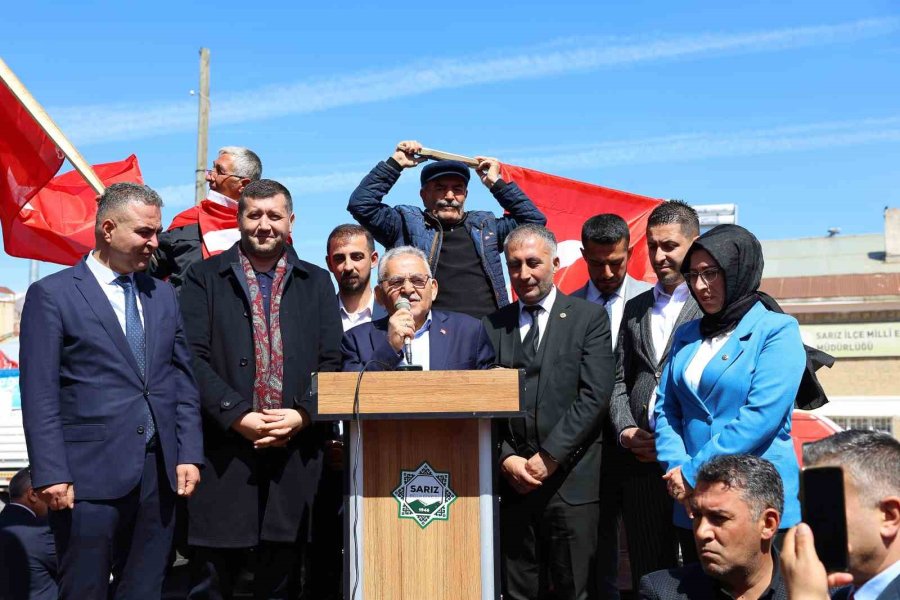 Başkan Büyükkılıç’tan Sevgi Ve Hediye Dolu Sarız Buluşması