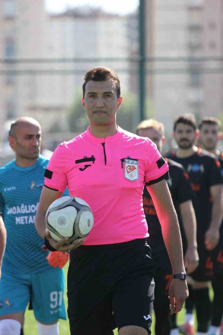 Alim Kandemir Faal Futbol Hakemliğini Bıraktı