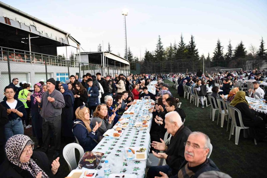 6 Bin Kişi Aynı Sofrada Buluştu