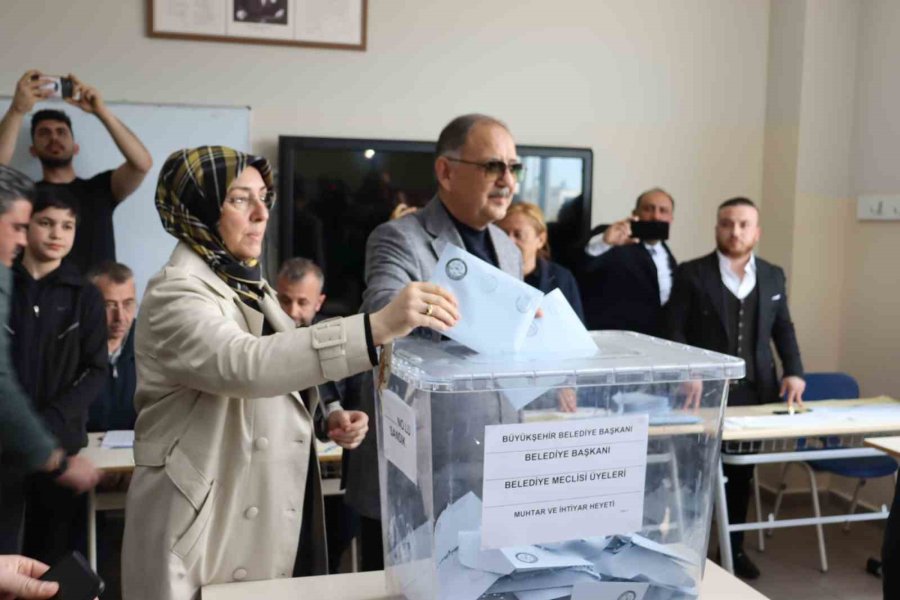 Bakan Özhaseki: “insanların Siyasi Tercihi Başımızın Üstünde”