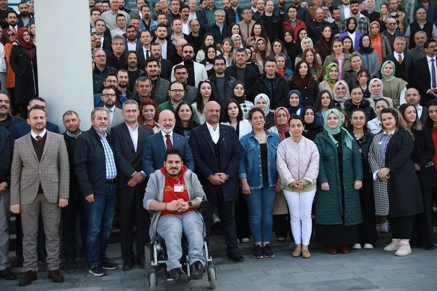 Başkan Çolakbayrakdar, “bizim Davamız, Bu Şehirde Yaşayan 7’den 70’e Herkese Hizmet Edebilmektir”