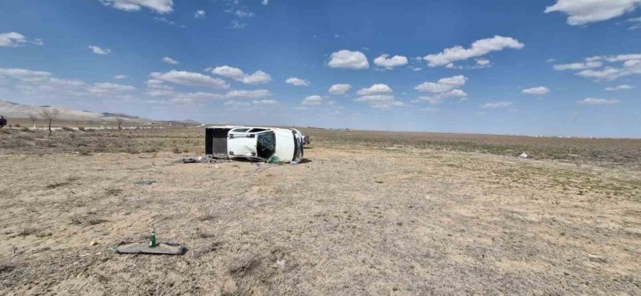 Konya’da Pikap Devrildi: 1’i Ağır 3 Yaralı