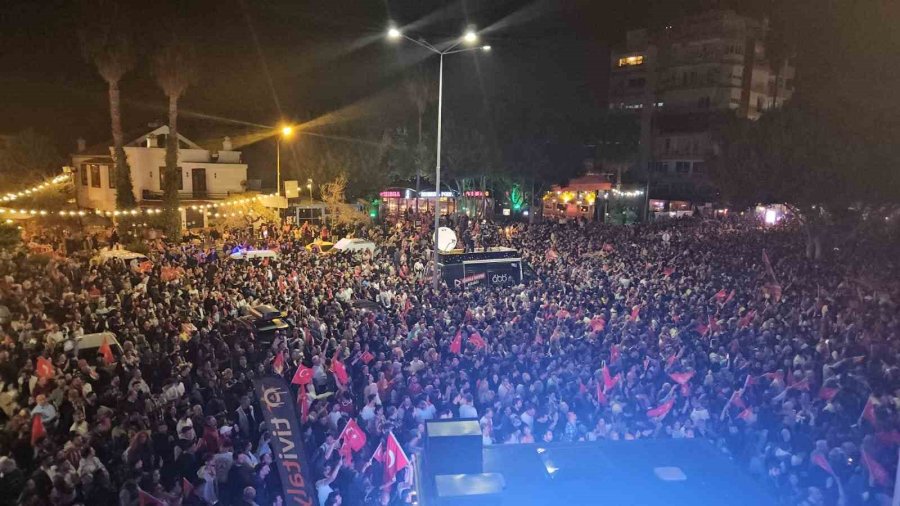 Balkon Konuşması Yapan Böcek: "antalya’da Rekor Kırmaya Devam Edeceğiz"