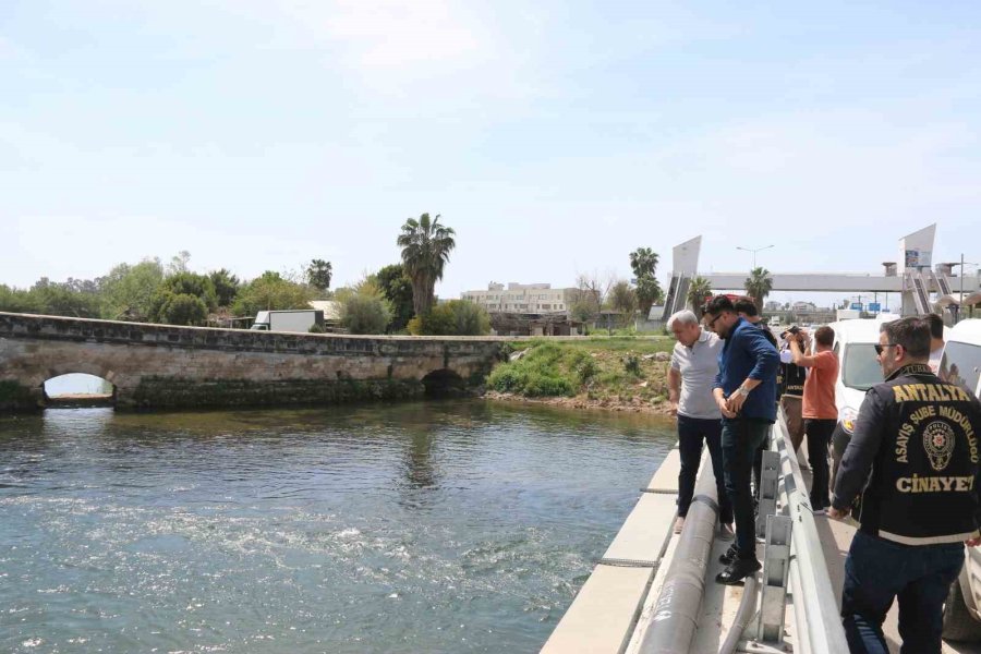 Eski Eşi Hakkında Dedikodu Yaptığını İddia Ettiği Akrabasını Sırtından Vurarak Öldürdü