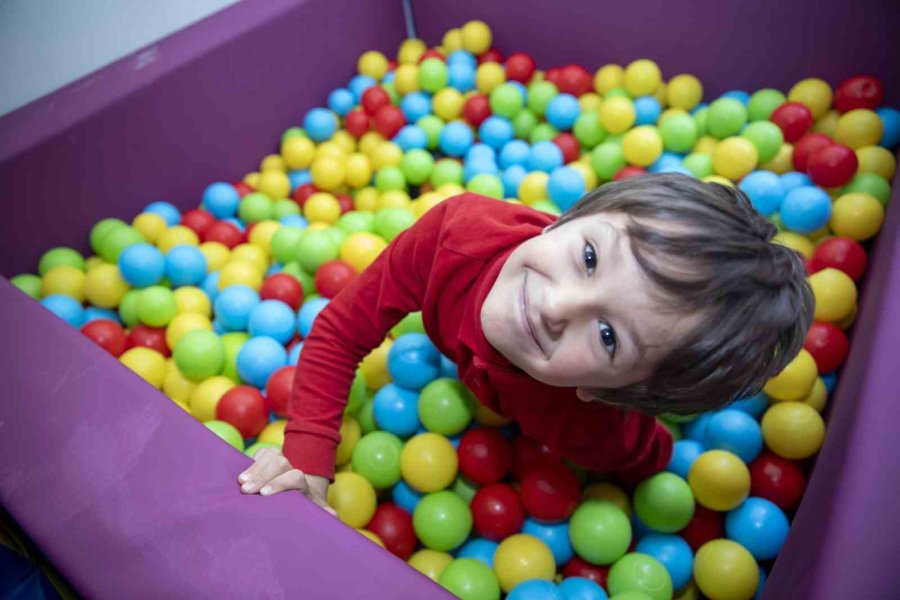 Mersin’de ‘2 Nisan Dünya Otizm Farkındalık Günü’ Etkinliği Düzenlendi