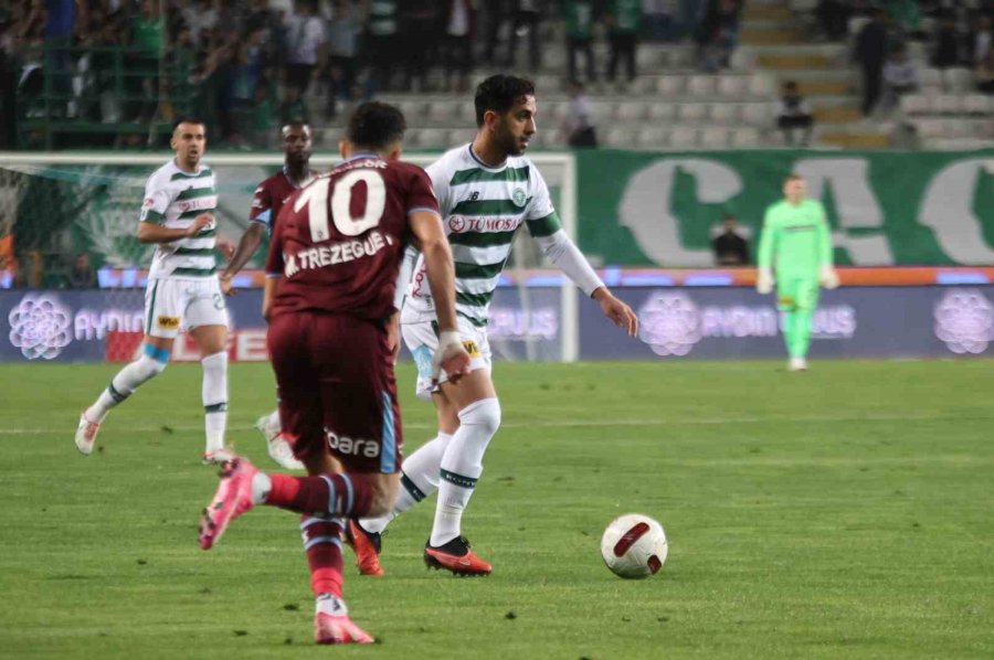 Trendyol Süper Lig: Konyaspor: 0 - Trabzonspor: 1 (ilk Yarı)
