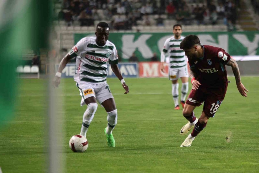 Trendyol Süper Lig: Konyaspor: 0 - Trabzonspor: 1 (ilk Yarı)