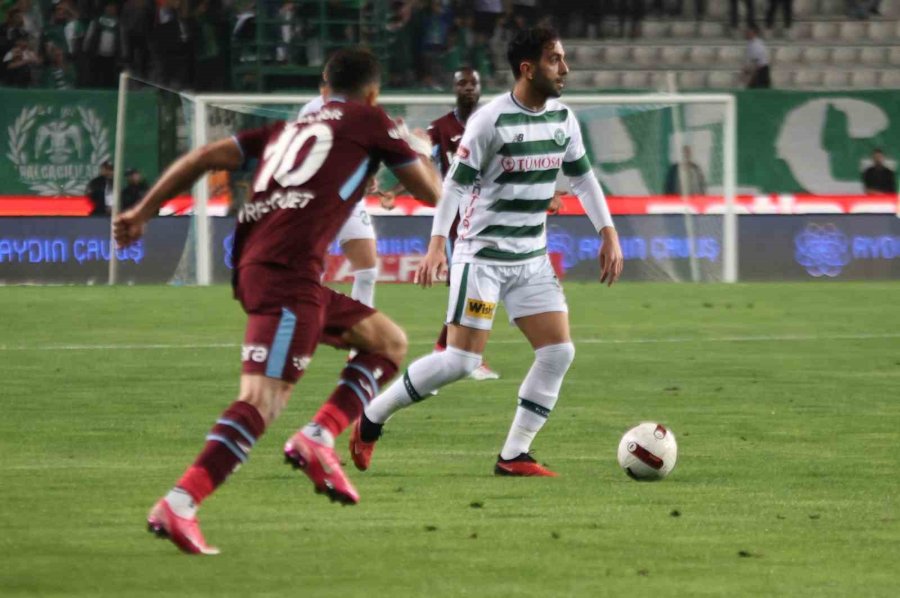 Trendyol Süper Lig: Konyaspor: 0 - Trabzonspor: 1 (ilk Yarı)