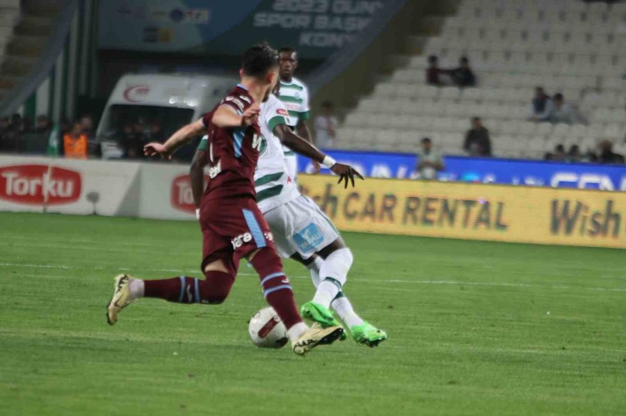 Trendyol Süper Lig: Konyaspor: 0 - Trabzonspor: 1 (ilk Yarı)