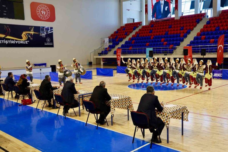 Okul Sporları Halk Oyunları Yıldızlar Karma Müsabakaları Sona Erdi