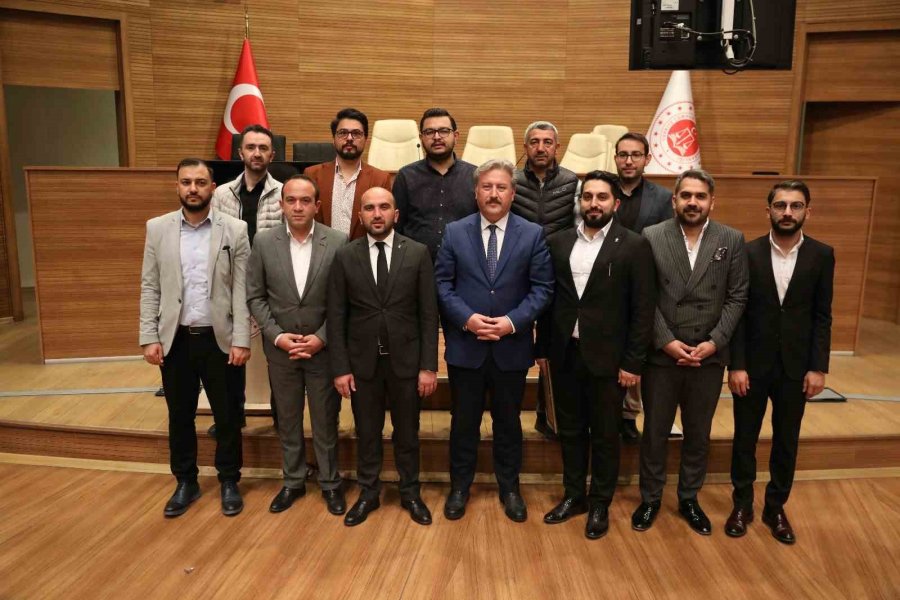 Başkan Palancıoğlu Mazbatasını Aldı