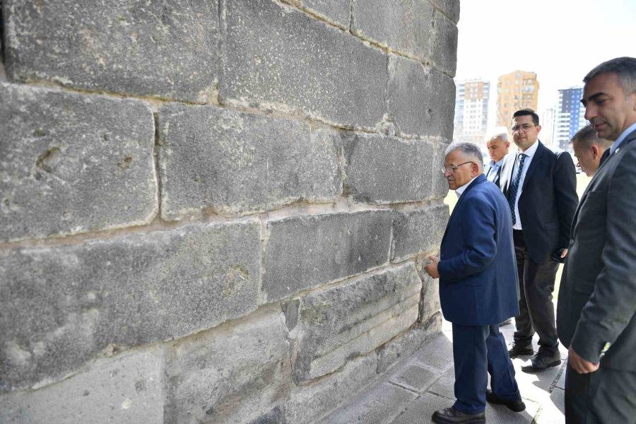 Başkan Büyükkılıç; Tarihi Gülük Camii’nde İncelemelerde Bulundu