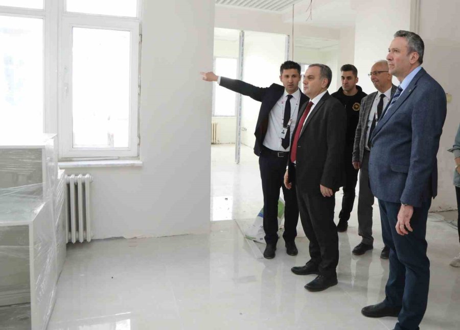 Erciyes Üniversitesi’nde Yapımı Devam Eden Projeler Birer Birer Hayata Geçiriliyor