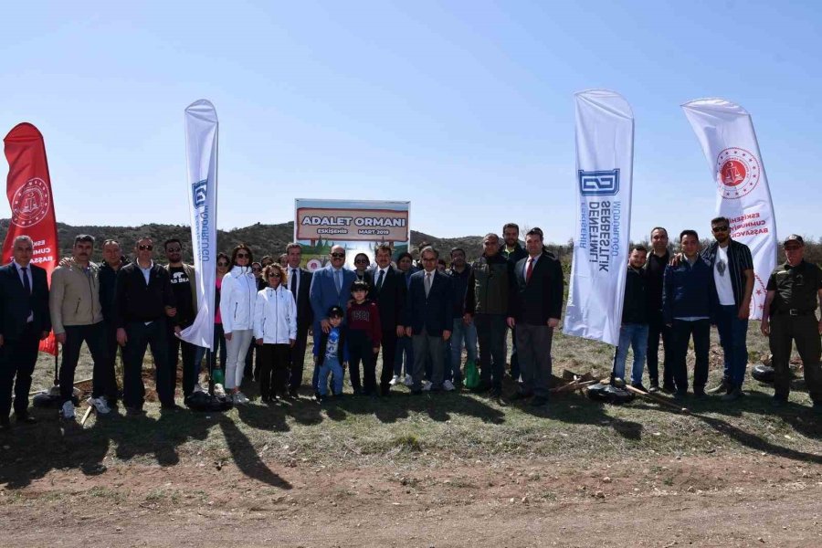 Adalet Ormanı Büyümeye Devam Ediyor