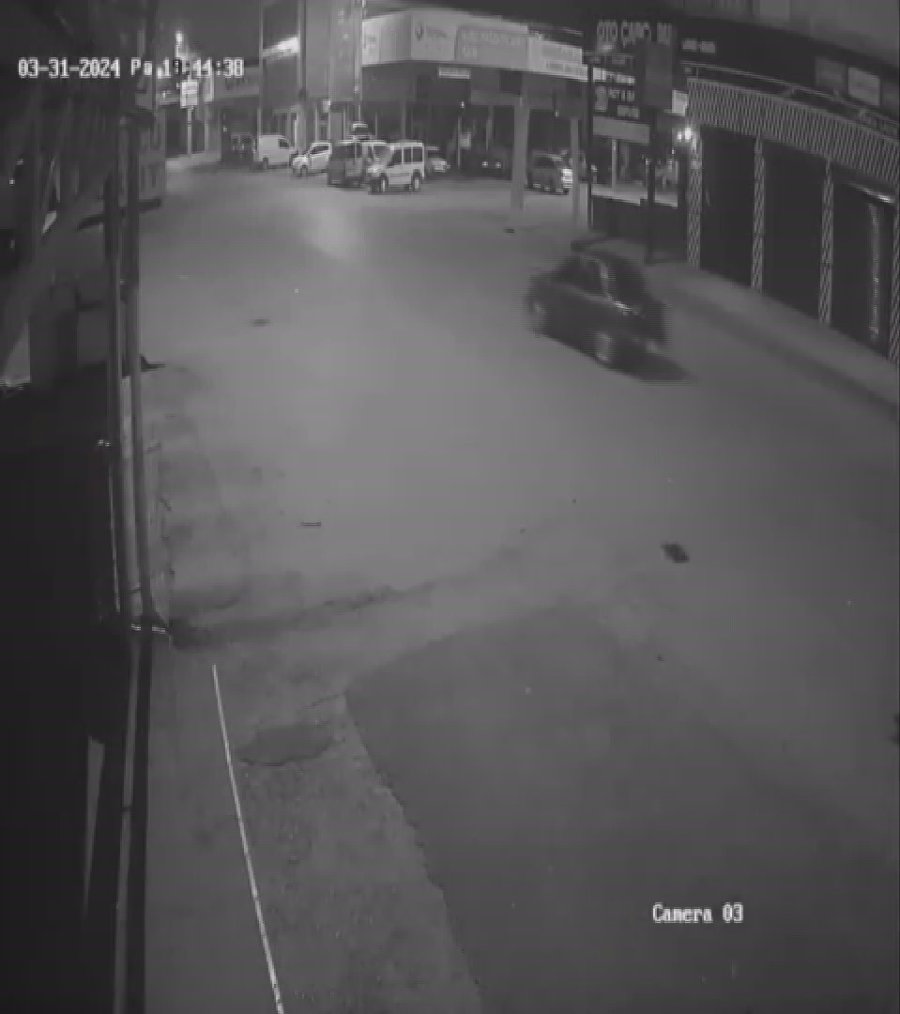 Akü Hırsızları 42 Saatlik Kamera Görüntüsünün İncelenmesiyle Yakalandı