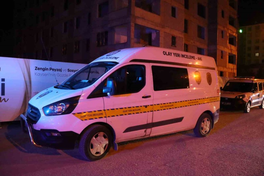 Bunalıma Giren Polis Memuru İntihar Etti