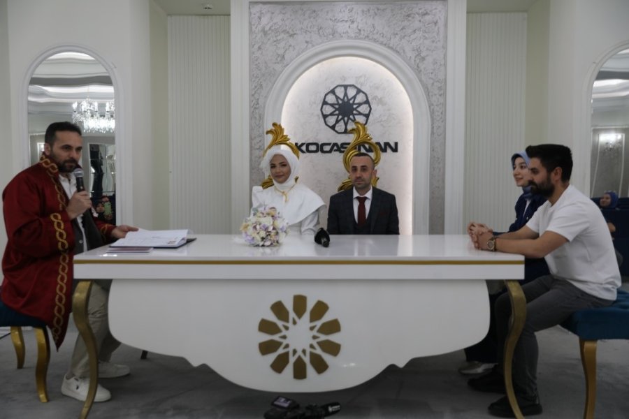 Kocasinan’da ‘04.04.2024’ Tarihinde 24 Nikah Kıyıldı