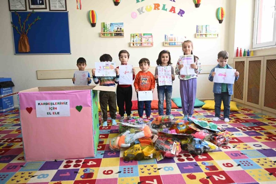 Komek Bayramda Gazzeli Çocukların Yüzünü Güldürecek