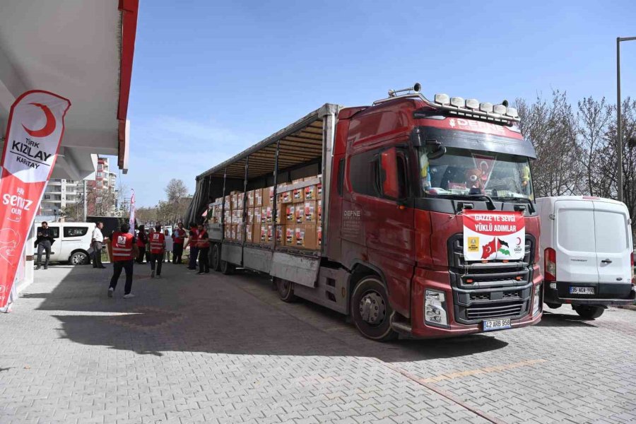 Komek Bayramda Gazzeli Çocukların Yüzünü Güldürecek