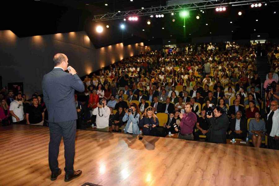 Cem Kotan Mazbatasını Aldı