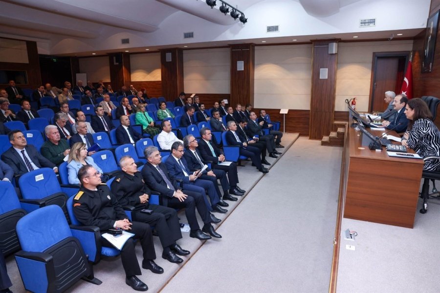 Vali Pehlivan: "kamu Yatırımlarının En Etkin Şekilde Gerçekleştirilmesi Konusunda Gerekli Takibi Sürdüreceğiz"