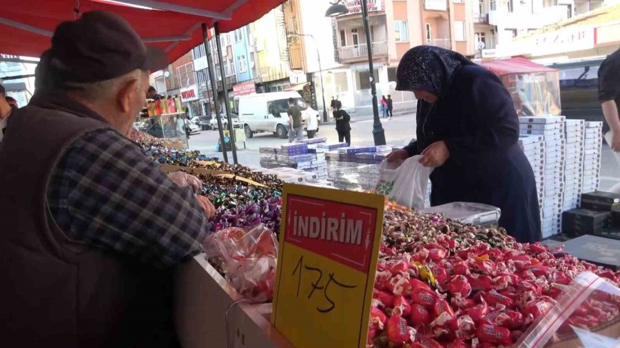 Aksaray’da Bayram Şekerinin Tatlı Telaşı Tezgahlarda