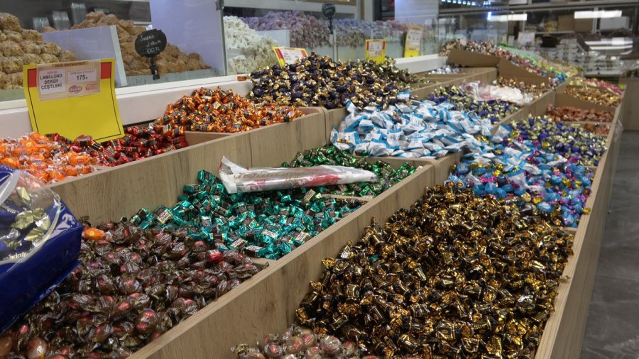 Aksaray’da Bayram Şekerinin Tatlı Telaşı Tezgahlarda