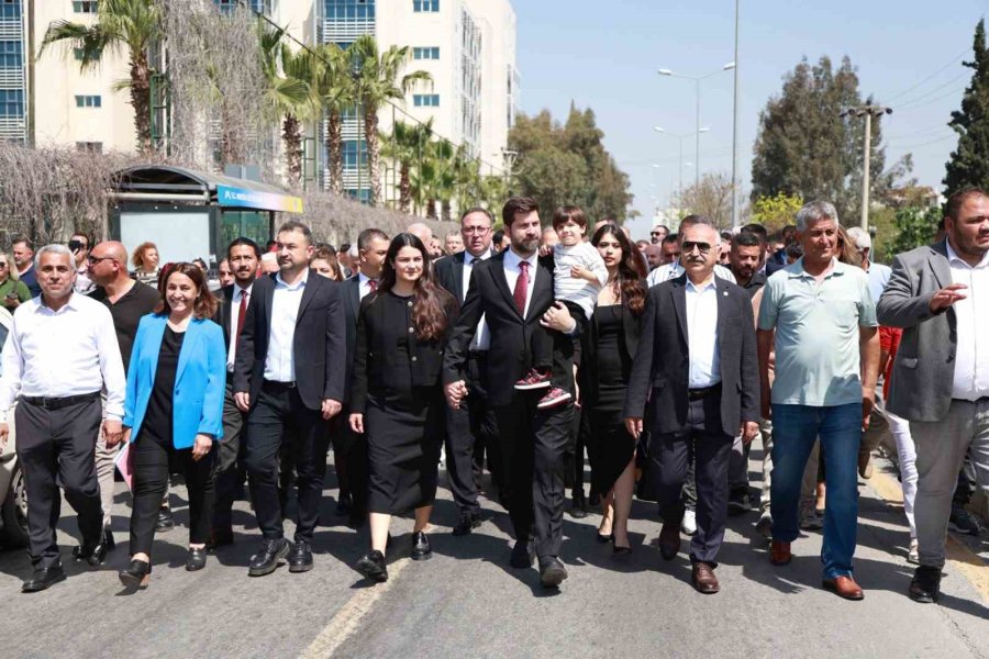 Tarsus Belediye Başkanı Ali Boltaç, Mazbatasını Alarak Göreve Başladı