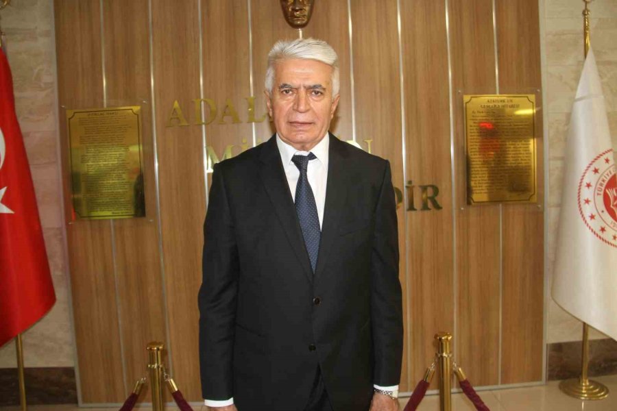 Bağımsız Adaylar İçinde En Yüksek Oy Oranıyla Seçilen Başkan Mazbatasını Aldı