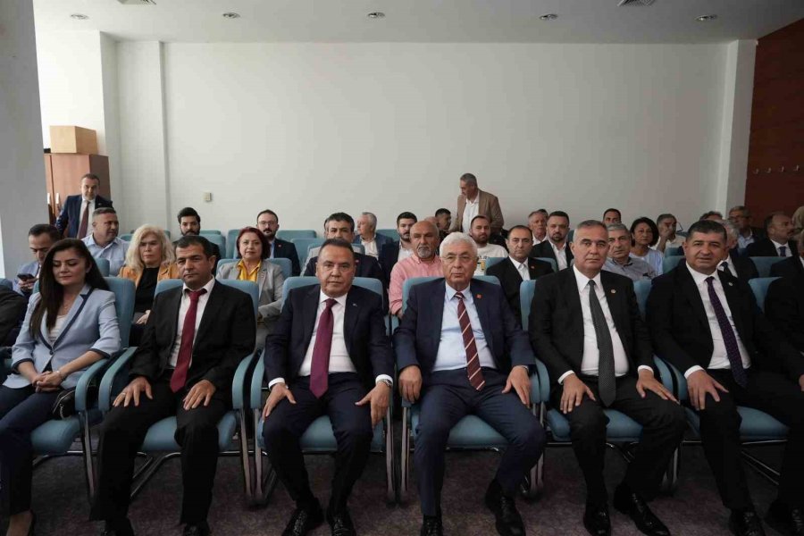 Büyükşehirde 2. Kez Mazbata Alan Böcek: "vatandaşlarımızın Emrindeyim"