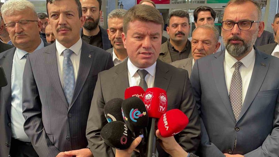 Aksaray Belediye Başkanı Dinçer Mazbatasını Aldı