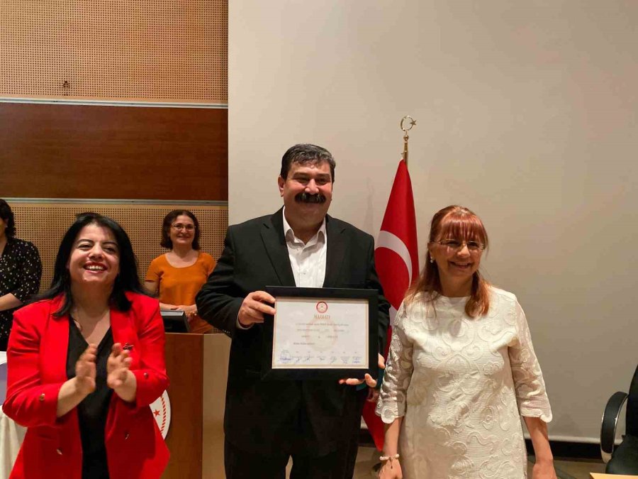 Toroslar Belediye Başkan Yıldız, Mazbatasını Aldı