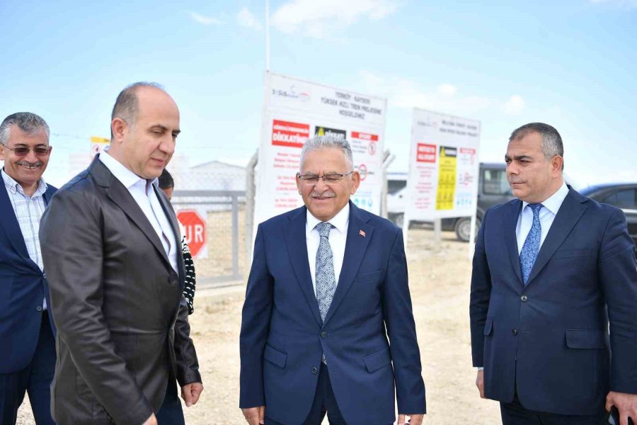 Başkan Büyükkılıç, Yüksek Hızlı Tren Hattı Projesi Şantiyesinde İncelemelerde Bulundu