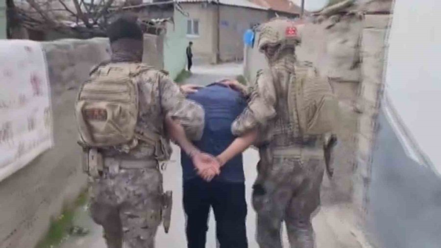 Zehir Tacirlerine Özel Harekat Polisli Uygulama