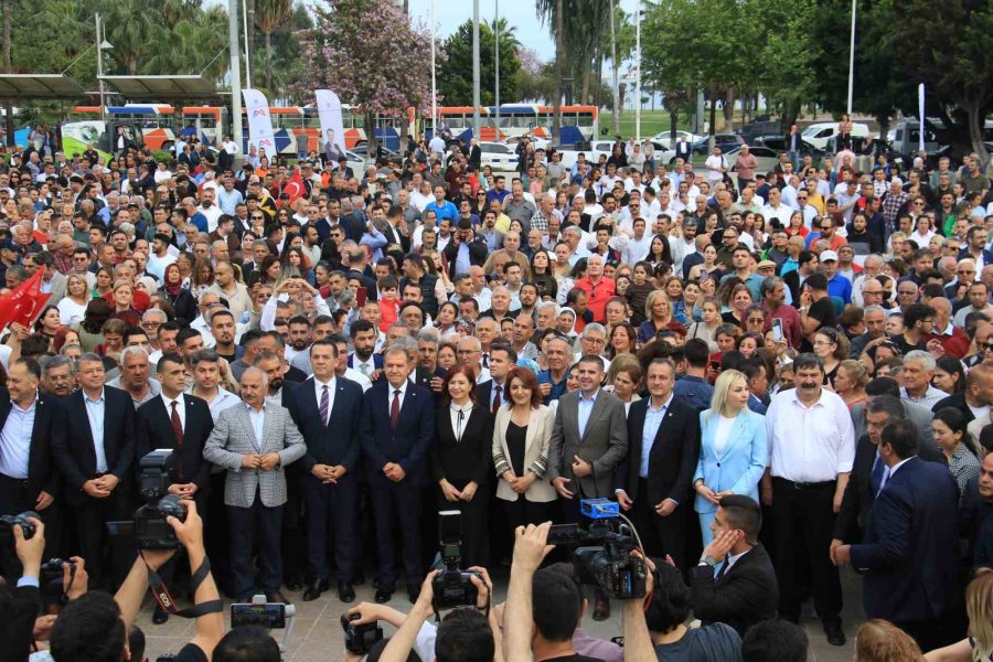 Mersin’de Yeniden Seçilen Vahap Seçer, Mazbatasını Aldı