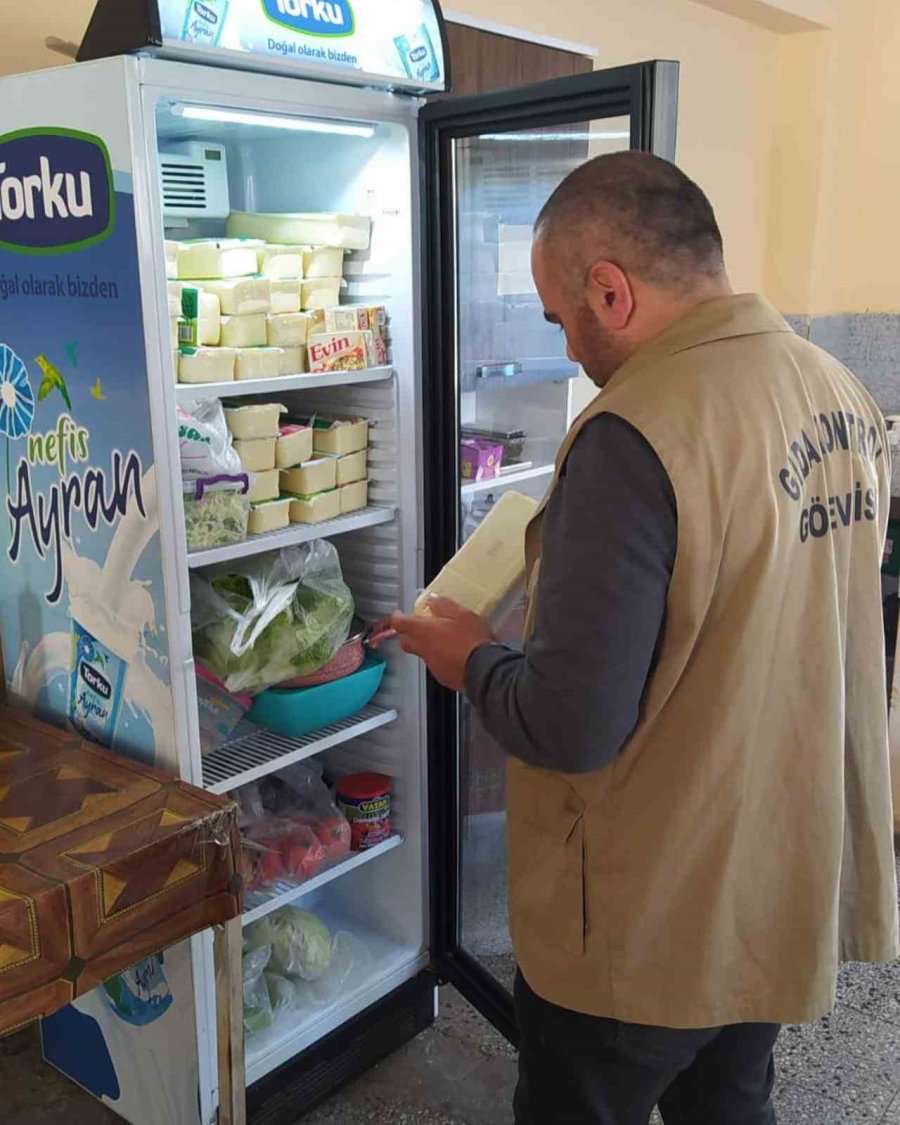 Gazipaşa’da Bayram Öncesi Gıda Denetimi Yapıldı