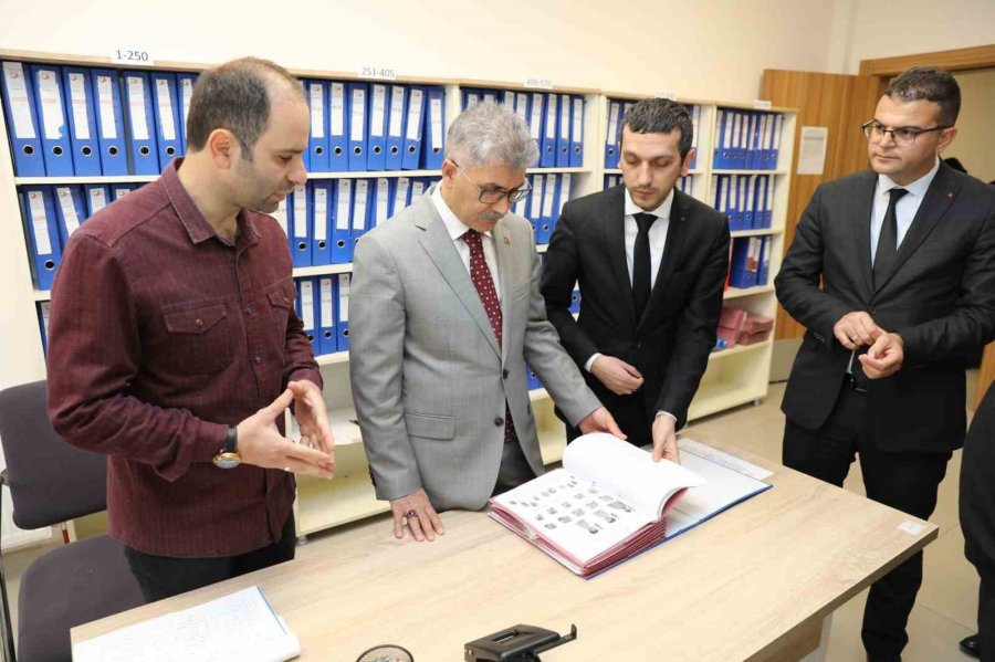 Vali Çelik Geri Gönderme Merkezi’nde İnceleme Yaptı