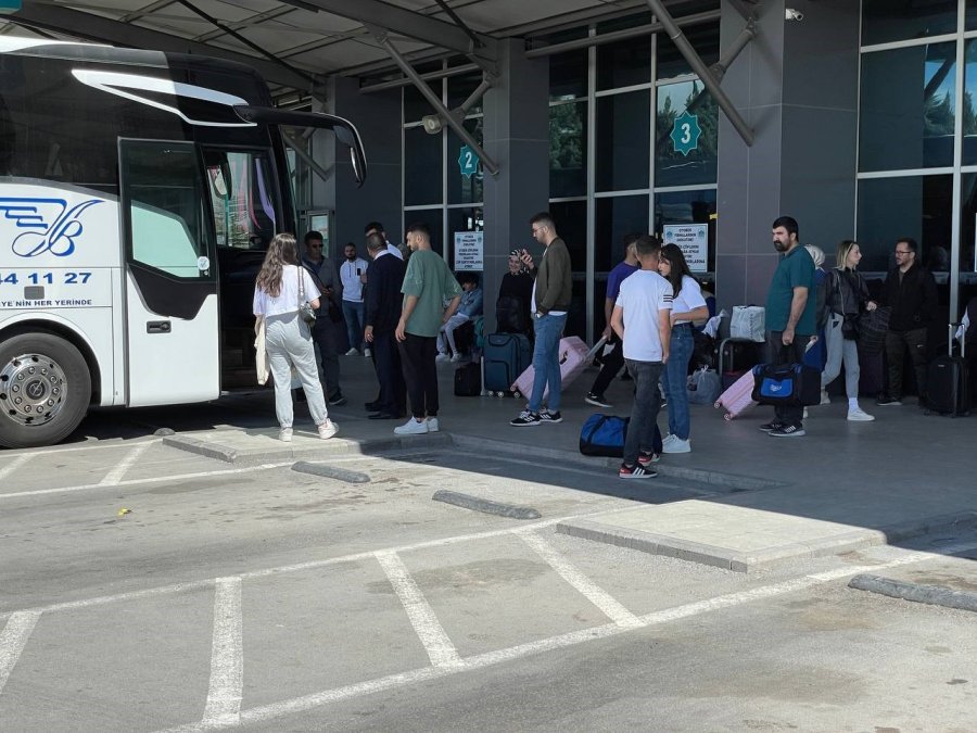 Aksaray Otogarında Bayram Yoğunluğu