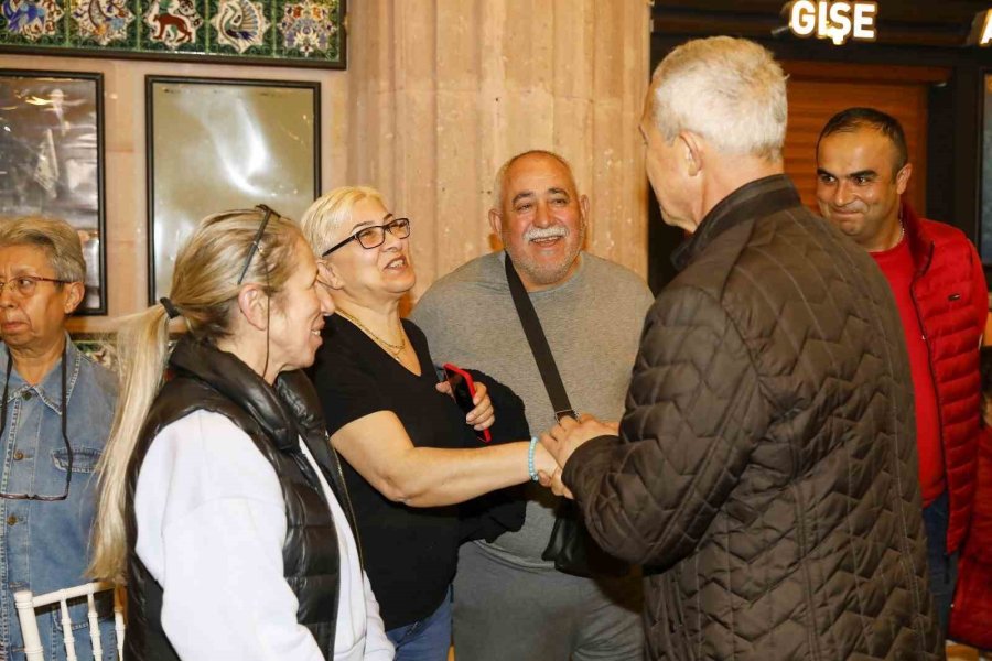 Başkan Özçelik Hayırlı Olsun Dileklerini Kabul Etti