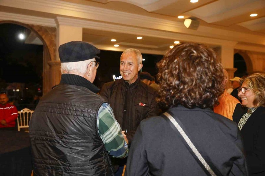 Başkan Özçelik Hayırlı Olsun Dileklerini Kabul Etti