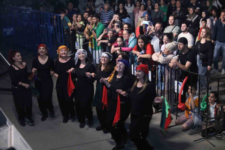 Antalya’da Diyarbakır Rüzgarı Esti