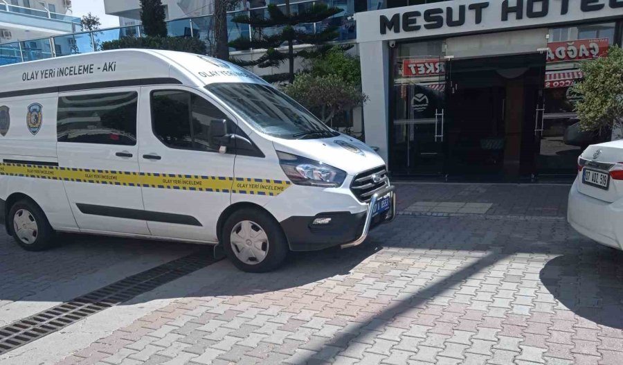 Alanya’da Rus Vatandaş Konakladığı Otelde Ölü Bulundu