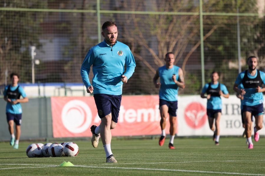 Alanyaspor, Galatasaray Maçı Hazırlıklarına Başladı