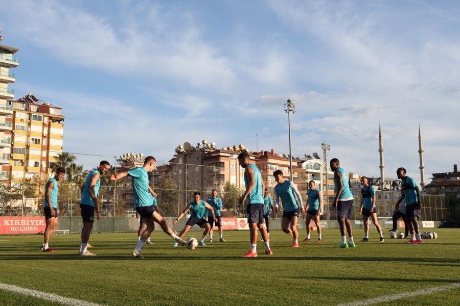 Alanyaspor, Galatasaray Maçı Hazırlıklarına Başladı