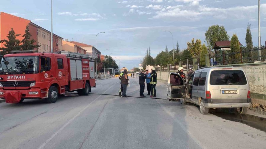 Mezarlık Ziyaretine Gitti, Aracı Yandı