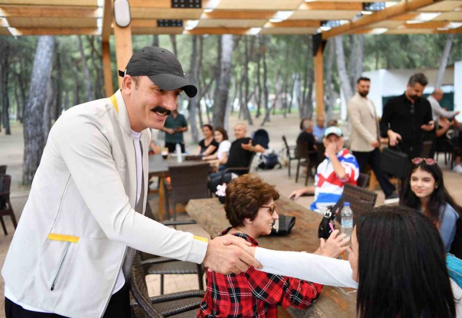 Başkan Kotan Turnuvada Tenis Oynadı